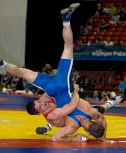 Joe Betterman lifting Gruenwald